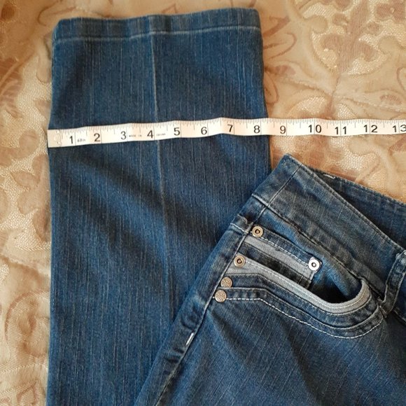 Christopher & Banks Women's Straight Modern Jeans - Size 6 short - Picture 5 of 10